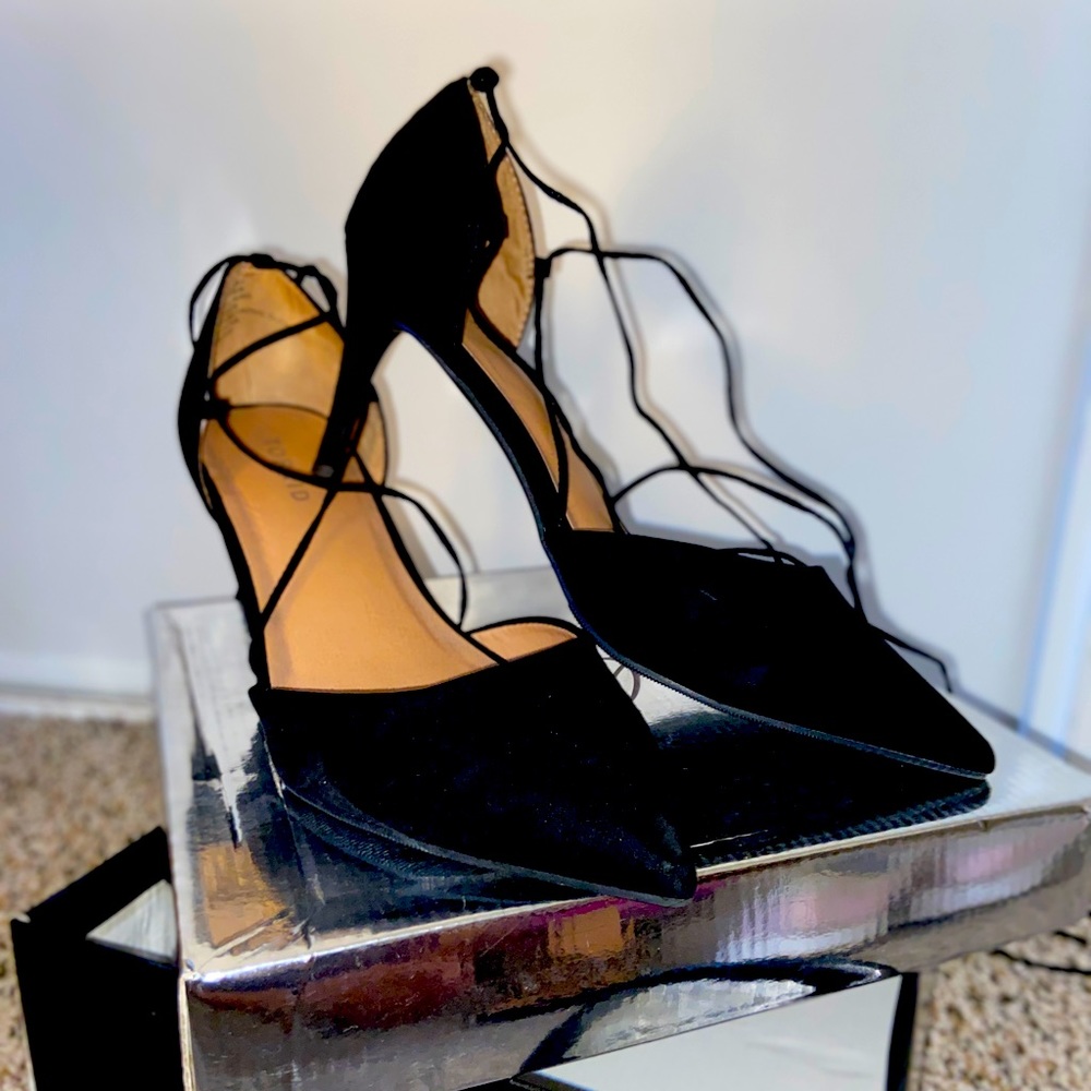 Kitten Lace-up heel 10ww